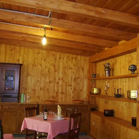 Carla Bed and breakfast 3*