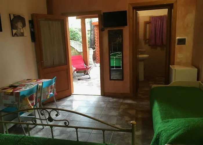 Alojamento de Acomodação e Pequeno-almoço Carla Vieste