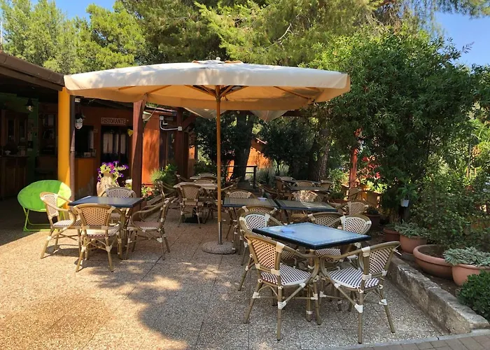 Alojamento de Acomodação e Pequeno-almoço Carla 3*